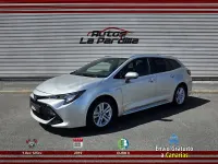 Usado Toyota Corolla Active 122 CV (89 kW) 2019 Gris / plata Familiar
