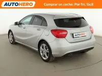 Usado Mercedes A200 Urban 136 CV (100 kW) 2015 Gris Utilitario