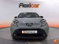 Usado Toyota Aygo Play 72 CV (52 kW) 2024 Gris