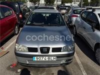Usado Seat Cordoba Stella 75 CV (55 kW) 2001 Gris / plata Berlina