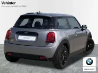 Usado Mini Cooper SE 135 kW (184 CV) 2023 Plateado Utilitario