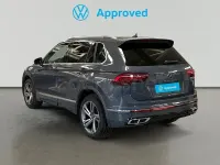 Usado VW Tiguan R-line 150 CV (110 kW) 2022 Gris / plata SUV