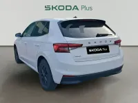 Usado Skoda Fabia Selection 80 CV (58 kW) 2024 Blanco Utilitario