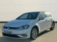 Usado VW Golf VII Advance 115 HP (84 kW) 2019 Branco Sedan