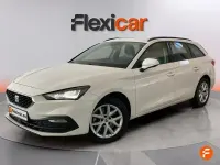 Usado Seat Leon Style 150 CV (110 kW) 2022 Blanco