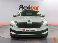 Usado Skoda Karoq Ambition 150 CV (110 kW) 2023 Blanco SUV
