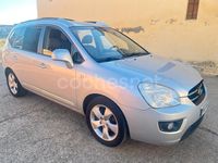 Usado Kia Carens 115 CV (84 kW) 2007 Gris / plata Monovolumen