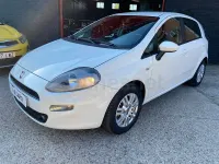Usado Fiat Punto Pop 75 CV (55 kW) 2014 Blanco Utilitario