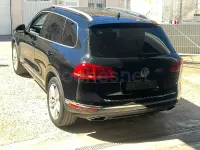 Second-hand VW Touareg Terrain Tech 262 CP (192 kW) 2015 Negru SUV