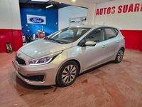 Usado Kia Ceed GT 110 CV (80 kW) 2016 Gris / plata Berlina