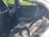 Usado Mercedes GLA180 122 CV (89 kW) 2019 Blanco SUV