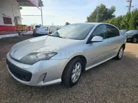 Begagnad Renault Laguna III 110 HK (80 kW) 2010 Grå Sedan