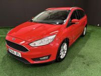 Usado Ford Focus 120 CV (88 kW) 2016 Rojo Familiar