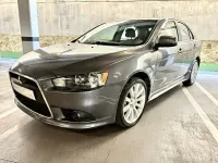 Usado Mitsubishi Lancer Sportback Motion 140 CV (102 kW) 2010 Gris / plata Berlina