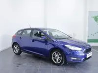Usado Ford Focus Trend 100 CV (73 kW) 2018 Azul Berlina