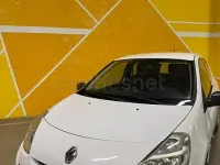 Usado Renault Clio II Authentique 70 CV (51 kW) 2009 Blanco Berlina