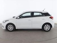 Usado Hyundai i20 86 CV (63 kW) 2015 Blanco Berlina