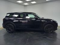 Usado Mini Cooper Clubman 137 CV (100 kW) 2019 Negro Familiar