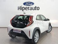 Usado Toyota Aygo X Play 72 CV (52 kW) 2023 Blanco SUV