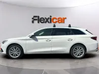 Usado Seat Leon XCELLENCE 150 CV (110 kW) 2021 Blanco Familiar