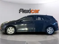 Usado Kia Ceed 136 CV (100 kW) 2023 Gris Utilitario