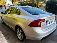 Usado Volvo S60 Momentum 163 CV (119 kW) 2010 Plateado Berlina