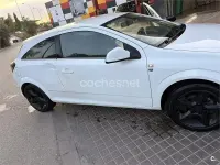 Usado Opel Astra GTC 110 CV (80 kW) 2010 Blanco Berlina