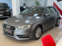 Usado Audi A3 Advanced 110 CV (80 kW) 2015 Gris Utilitario