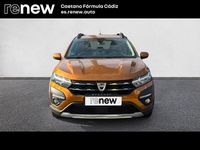 Usado Dacia Sandero Comfort 100 CV (73 kW) 2021 Naranja Berlina