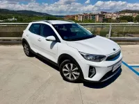 Usado Kia Stonic 101 CV (74 kW) 2021 Blanco SUV