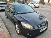 Usado Kia ProCeed 140 CV (102 kW) 2009 Gris / plata Utilitario