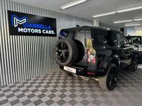 Usado Land Rover Defender 525 CV (386 kW) 2024 Negro SUV