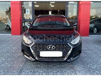 Usado Hyundai i40 136 CV (100 kW) 2019 Negro Familiar