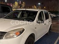 Usado Dacia Sandero Base 75 CV (55 kW) 2012 Blanco Berlina