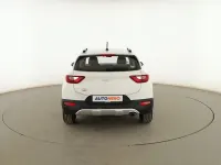 Usado Kia Stonic 101 CV (74 kW) 2022 Blanco SUV