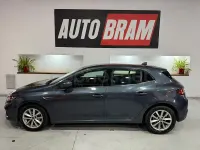 Usado Renault Mégane Intens 110 CV (80 kW) 2017 Azul Berlina