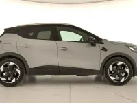 Usado Renault Captur Techno 100 CV (73 kW) 2025 Gris SUV