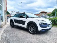 Usado Citroën C4 Cactus Feel 100 CV (73 kW) 2015 Blanco Utilitario