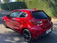 Usado Mazda 2 Edition 90 CV (66 kW) 2019 Granate Berlina