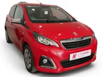 Usado Peugeot 108 Active 72 CV (52 kW) 2021 Rojo