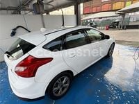 Usado Ford Focus Trend 125 CV (91 kW) 2014 Blanco Berlina
