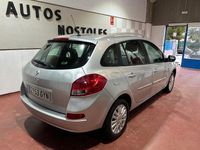 Usado Renault Clio GrandTour Expression 100 CV (73 kW) 2010 Gris / plata Familiar