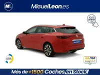 Usado Renault Mégane IV Zen 160 CV (117 kW) 2022 Rojo Familiar
