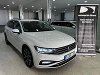 Usado VW Passat Executive 150 CV (110 kW) 2022 Blanco Familiar