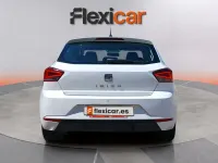 Usado Seat Ibiza Reference 95 CV (69 kW) 2017 Blanco Berlina