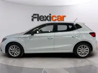 Usado Seat Ibiza Reference 115 CV (84 kW) 2024 Blanco Utilitario