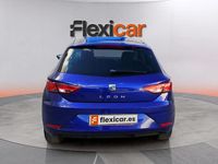 Usado Seat Leon Style 130 CV (95 kW) 2019 Azul Berlina