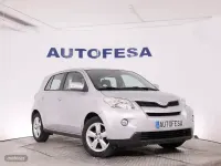 Usado Toyota Urban Cruiser 100 CV (73 kW) 2009 Plateado Utilitario