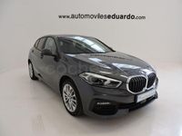 Usado BMW 118 Comfort Edition 136 CV (100 kW) 2020 Gris / plata Utilitario