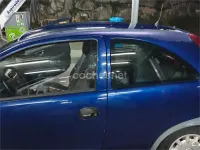 Usado Opel Corsa Club 75 CV (55 kW) 2003 Azul Utilitario